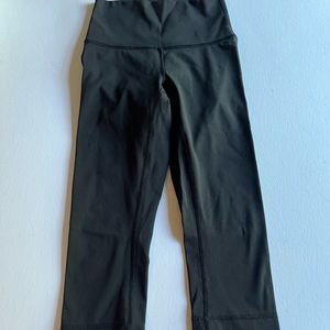 Lululemon Wonder Under Crop